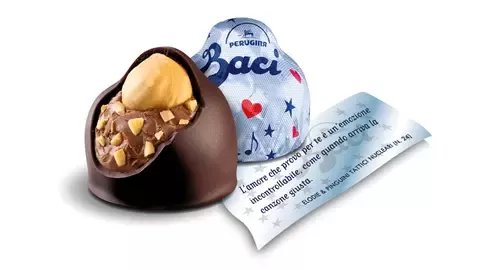 Baci Perugina firmati da Elodie e Pinguini Tattici Nucleari